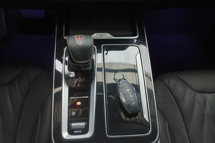 红旗HS5 2023款 2.0T 旗享Pro版局部细节18