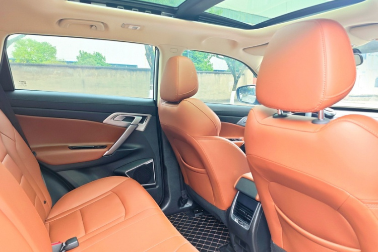 吉利汽车 博越 2021款 1.8TD DCT两驱亚运版车身外观6002