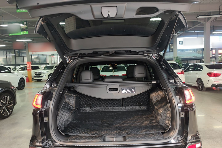 Jeep 自由光 2021款 2.0T 四驱80周年纪念版局部细节23