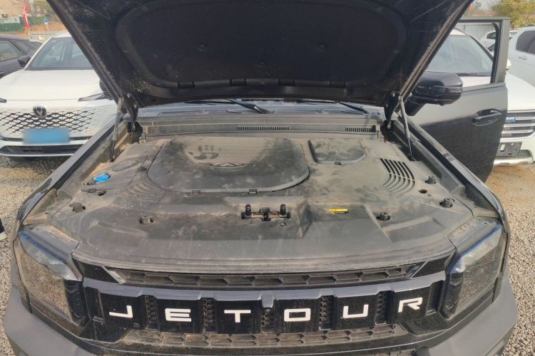 捷途旅行者 2023款 2.0T 四驱穿越PRO+机舱底盘24