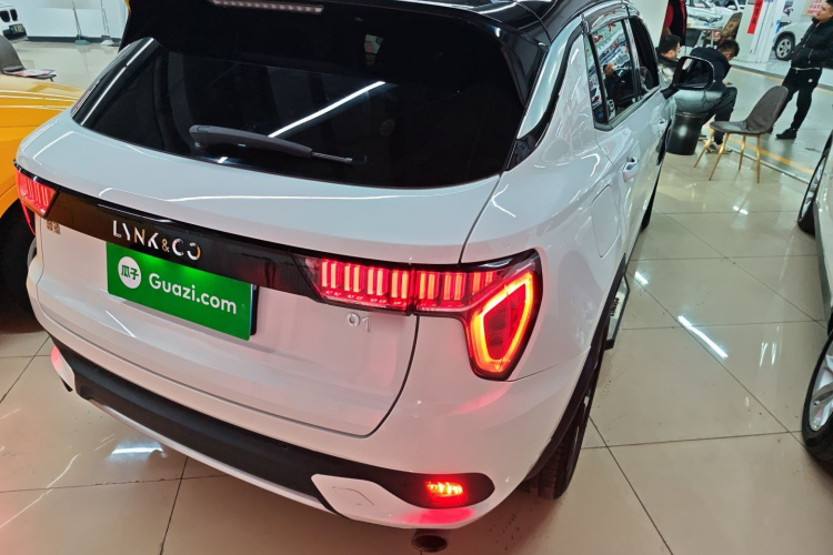 领克01 2017款 2.0T 四驱劲Pro版车身外观6005