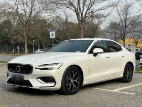 沃尔沃S60 2023款 B4 智逸豪华版