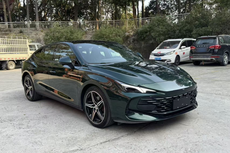 名爵 MG7 2025款 2.0T Trophy+ 超级智驾版车身外观6002