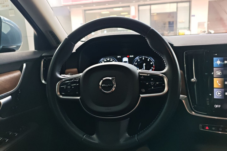 沃尔沃S90 2020款 T5 智逸豪华版中控内饰13