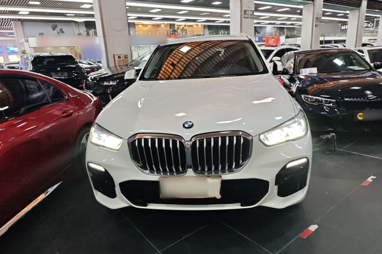 宝马X5(进口) 2020款 xDrive40i M运动套装车身外观2
