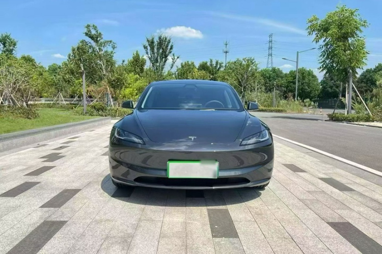 特斯拉 Model 3 2025款 后轮驱动版车身外观6005