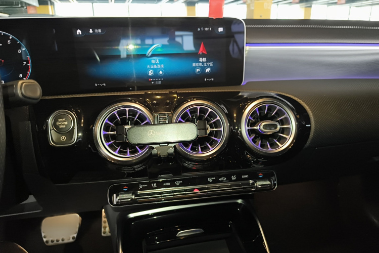 奔驰A级AMG 2019款 AMG A 35 L 4MATIC局部细节16