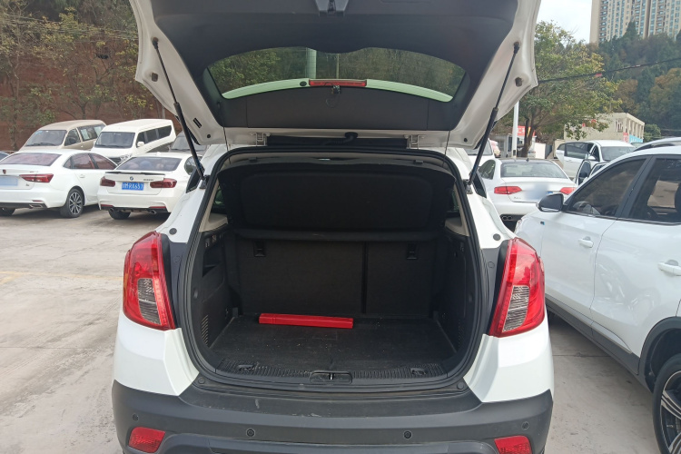 别克 昂科拉 2015款 1.4T 自动两驱都市精英型机舱底盘23