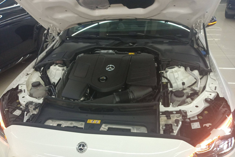 奔驰C级 2022款 改款 C 260 L 运动版局部细节24