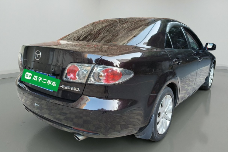 马自达6 2013款 2.0L 自动时尚型车身外观7