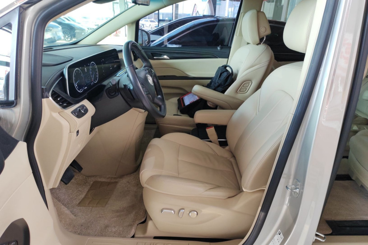 别克GL8 2022款 ES陆尊 653T 尊享型中控内饰19