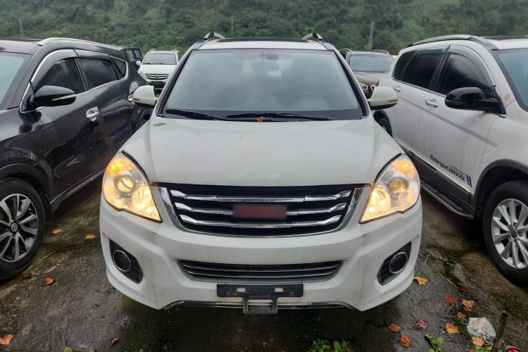 哈弗H6 2015款 升级版 1.5T 手动两驱精英型车身外观2