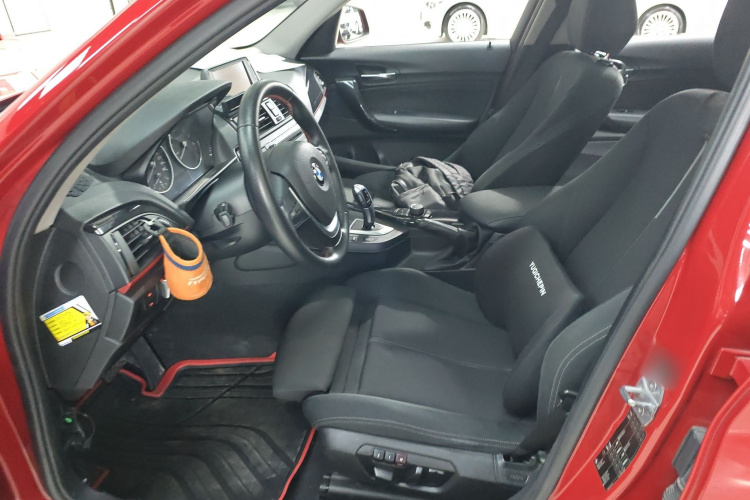 宝马1系(进口) 2013款 改款 118i 运动型局部细节19