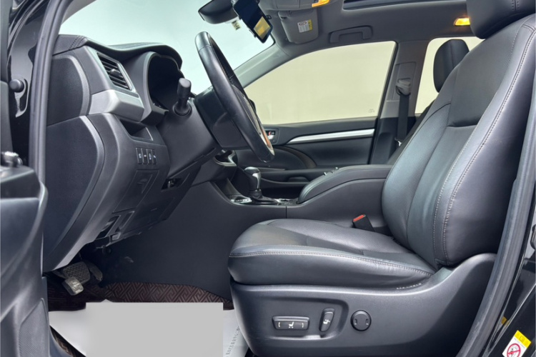 丰田 汉兰达 2021款 2.0T 四驱豪华版 7座中控内饰7007