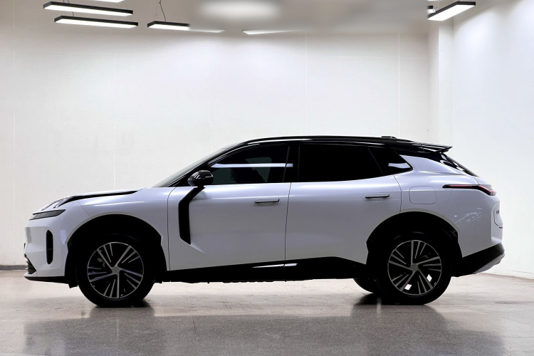 领克08 EM-P 2023款 245km 超长续航Halo车身外观6002