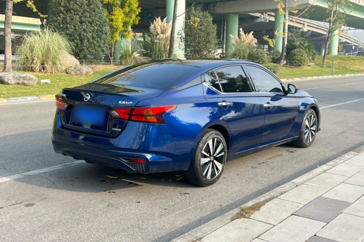 日产 天籁 2021款 2.0L XL 舒适版车身外观6005