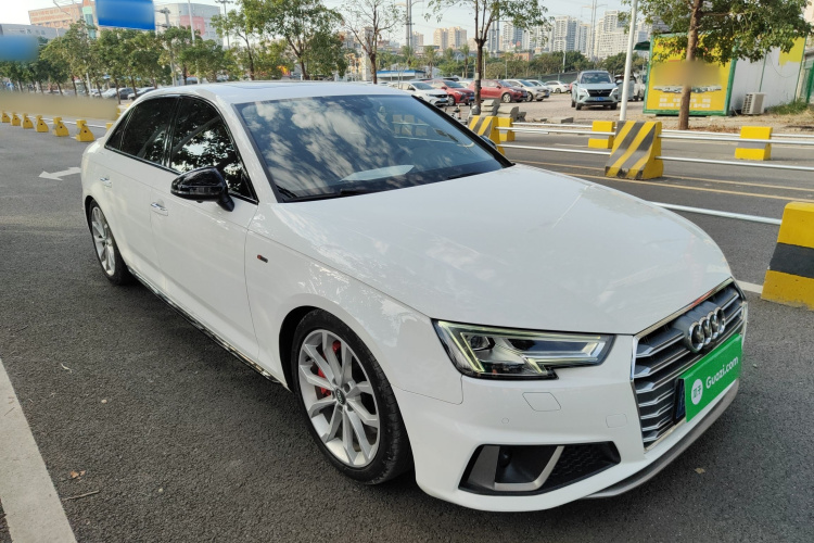 奥迪A4L 2019款 45 TFSI quattro 个性运动版 国VI车身外观3