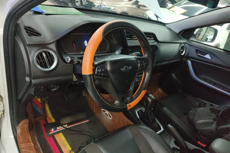 奇瑞 瑞虎3X 2020款 质享版 1.5L CVT尊贵版中控内饰13