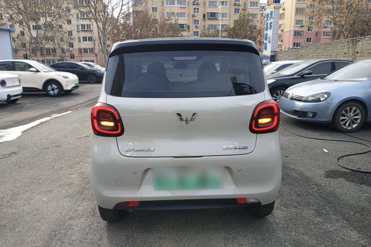 五菱汽车 宏光MINIEV 2025款 四门版 臻享+款车身外观6