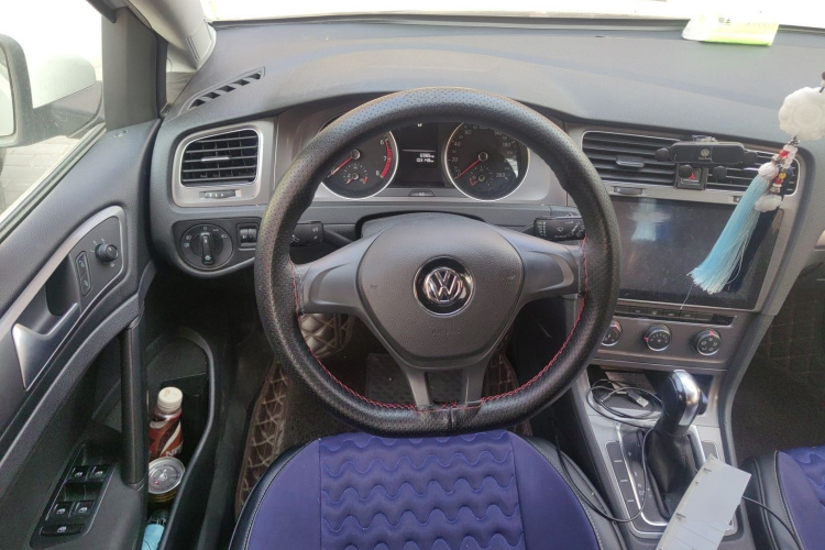 大众 高尔夫 2016款 1.6L 自动时尚型中控内饰13