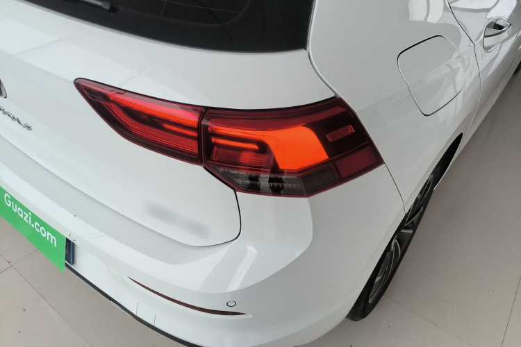 大众 高尔夫 2023款 改款 280TSI DSG Pro车身外观9