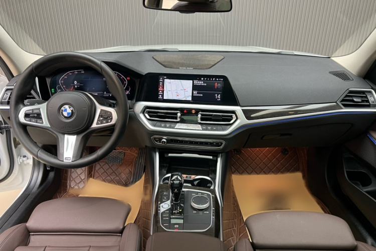 宝马3系 2020款 改款 325Li M运动套装中控内饰7001