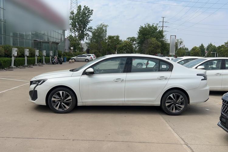 标致408 2022款 1.6T 追光版车身外观6005