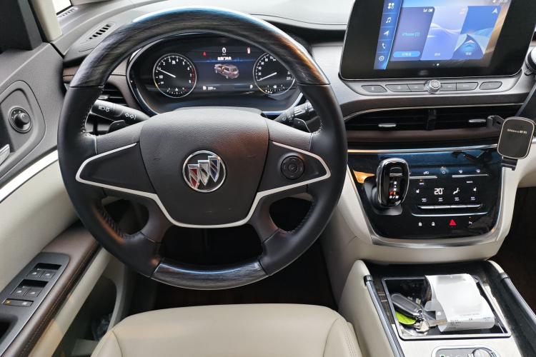 别克GL8 2022款 陆上公务舱 652T 舒适型中控内饰13