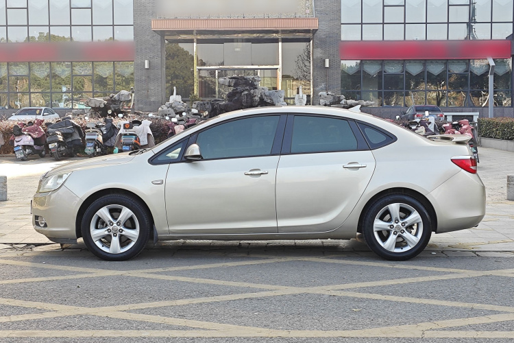 别克 英朗 2013款 GT 1.6T 自动时尚运动版车身外观6004