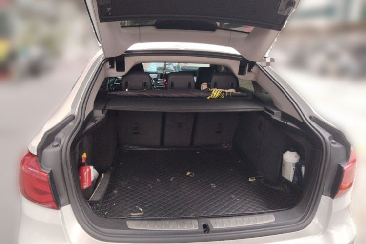 宝马3系GT 2018款 320i 时尚型局部细节23