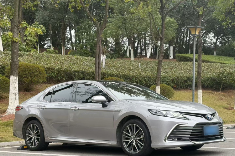 丰田 凯美瑞 2023款 双擎 2.5HG 豪华版车身外观6007