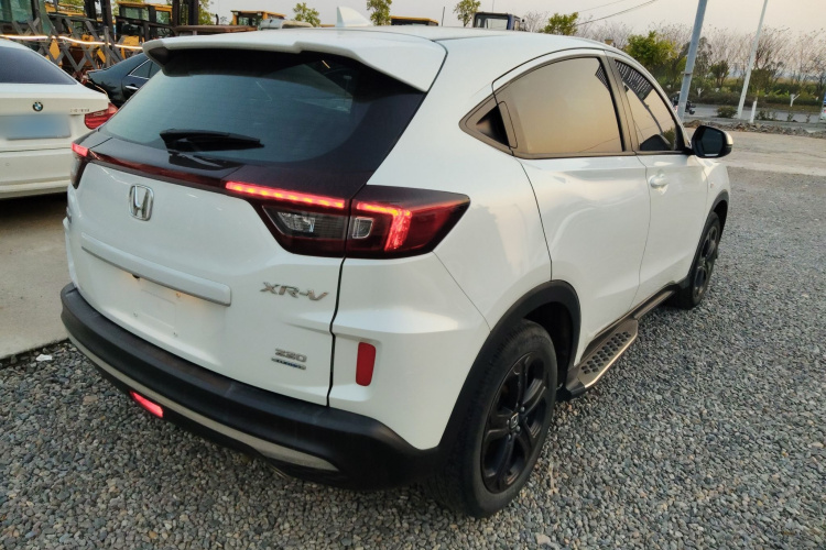 本田XR-V 2021款 220TURBO CVT舒适版车身外观7