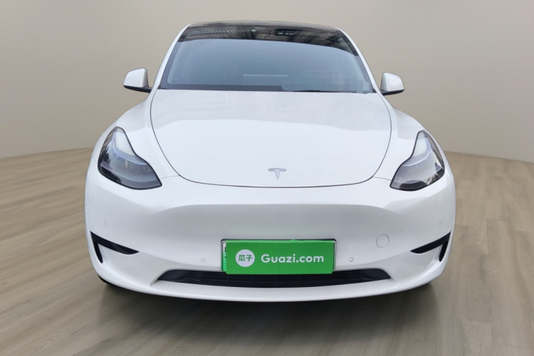 特斯拉 Model Y 2023款 后轮驱动版车身外观2