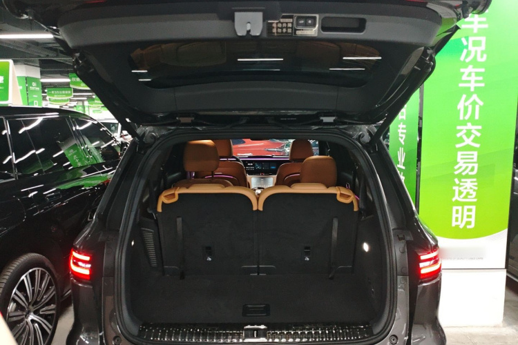 理想汽车 理想ONE 2021款 增程6座版机舱底盘23