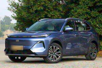 吉利银河 银河星舰7 EM-i 2025款 120km 领航版