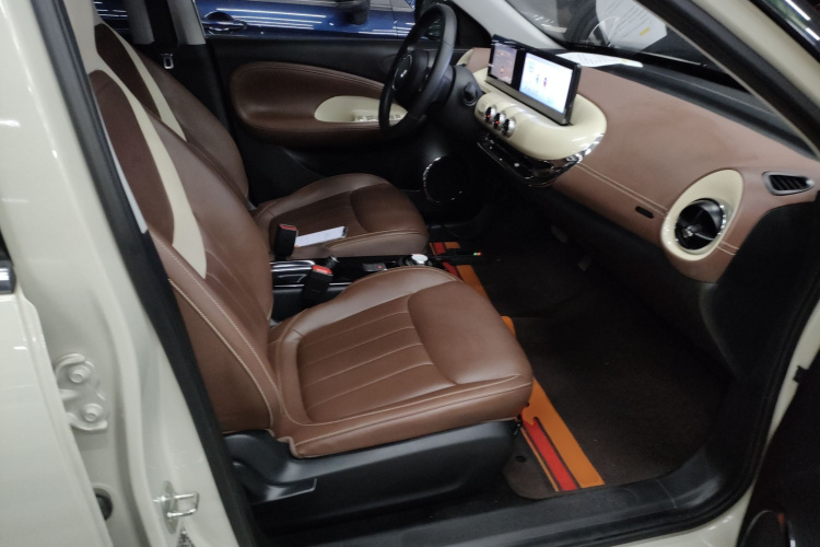 五菱汽车 五菱缤果 2023款 333km 悦享+款局部细节41