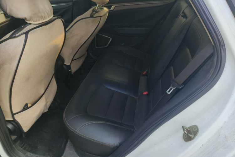 吉利汽车 帝豪GL 2018款 1.8L DCT精英智联型中控内饰7004