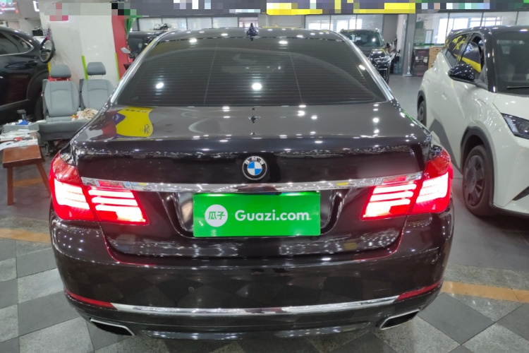 宝马7系 2014款 730Li 臻享型车身外观6