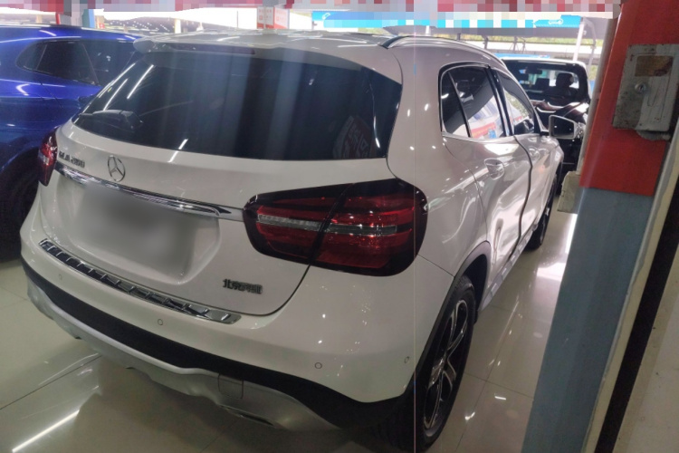 奔驰GLA 2018款 GLA 200 时尚型车身外观6005