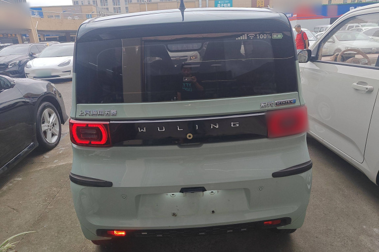 五菱汽车 宏光MINIEV 2021款 马卡龙臻享款 磷酸铁锂车身外观6