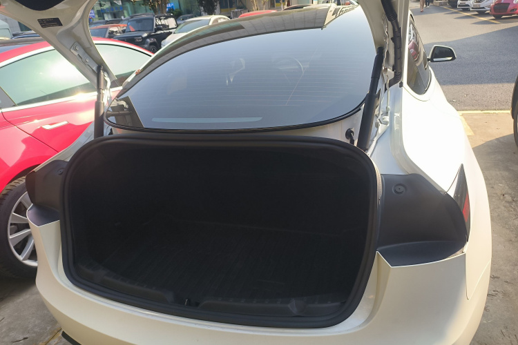 特斯拉 Model 3 2023款 后轮驱动版局部细节23