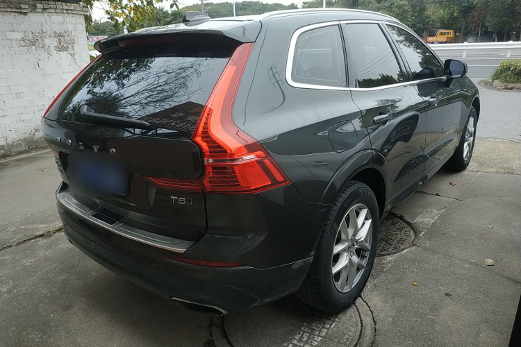 沃尔沃XC60 2019款 T5 四驱智逸版 国VI车身外观6005