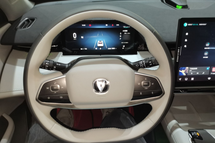 长安UNI-Z 2025款 1.5T 尊贵型局部细节13