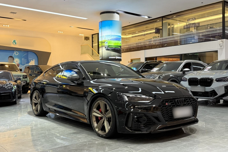 奥迪RS 5 2023款  RS 5 2.9T Sportback 暗金版车身外观6002