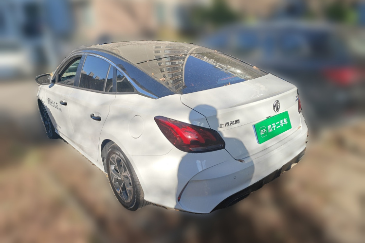 名爵 MG5 2023款 180DVVT 手动风尚版车身外观5