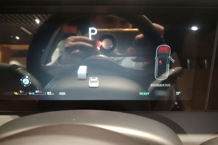 理想汽车 理想ONE 2021款 增程6座版局部细节14