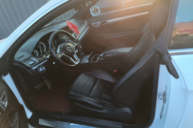 奔驰E级(进口) 2016款 E 200 轿跑车 灵动版中控内饰19