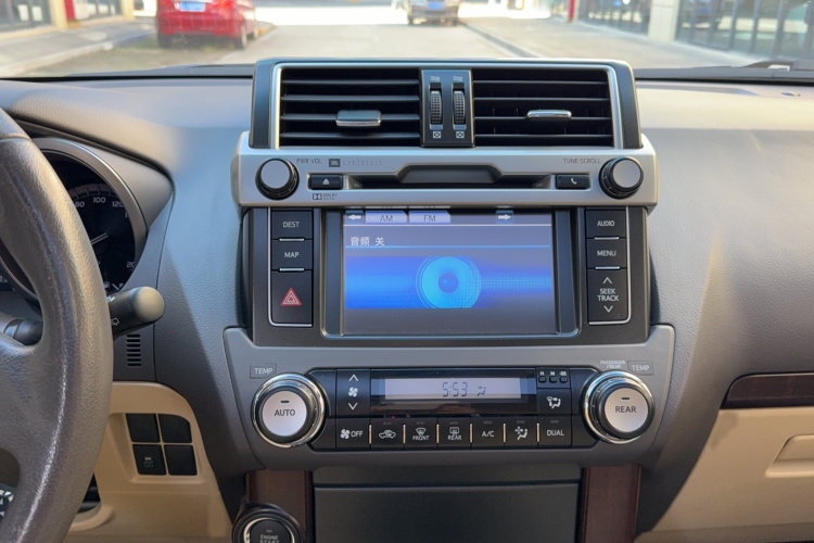 丰田 普拉多 2014款 4.0L 自动TX-L NAVI局部细节16