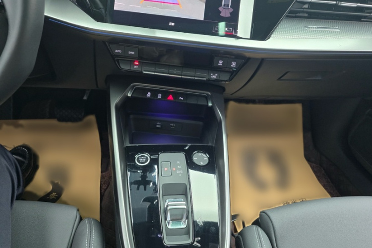 奥迪A3 2024款 A3L Limousine 35 TFSI 时尚运动型车身外观6002