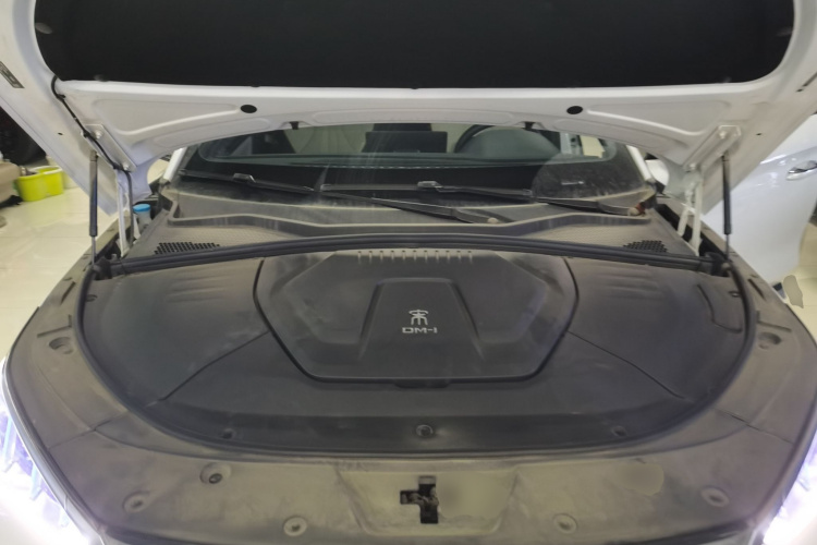 比亚迪 宋PLUS新能源 2021款 DM-i 51KM 尊荣型机舱底盘24